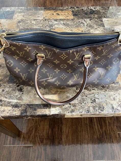 pallas beauty case louis vuitton|louis vuitton pallas monogram price.